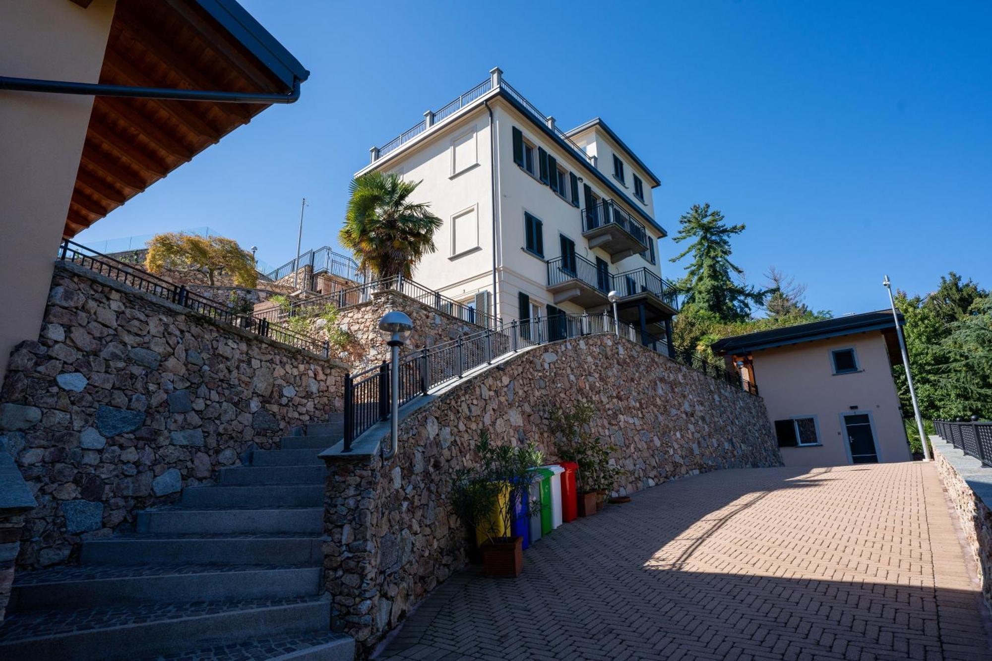 Villa San Carlo Arona Eksteriør bilde